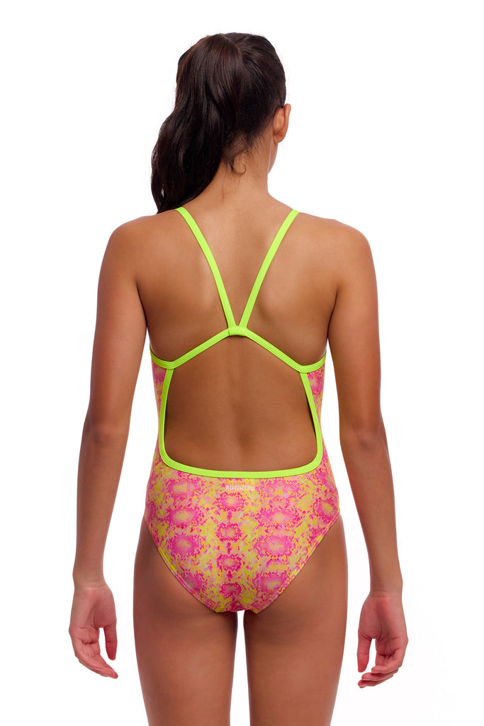 (Girls 14) (30) Poison Pink