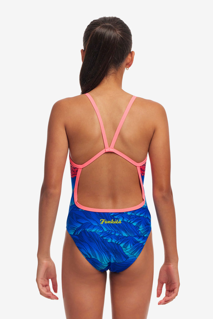 (Girls 14) (30) Smokin Hot