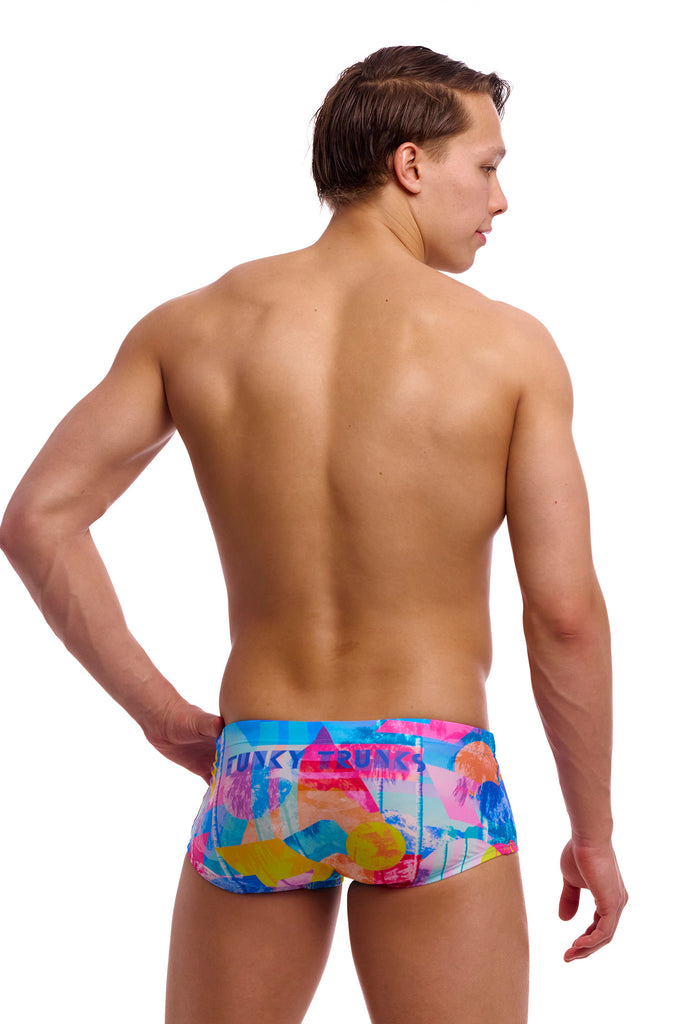 (Mens S) (32) Pixel Paradise