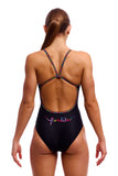 (Ladies 10) (32) Pride Alive