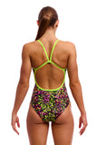 (Ladies 10) (32) Water Wings